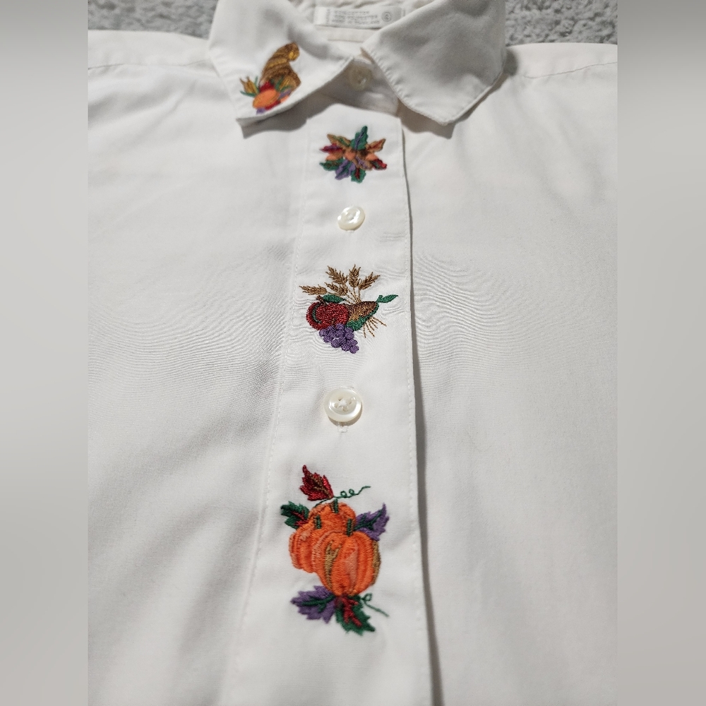 Fall Button-up Blouse - Picture 3 of 8